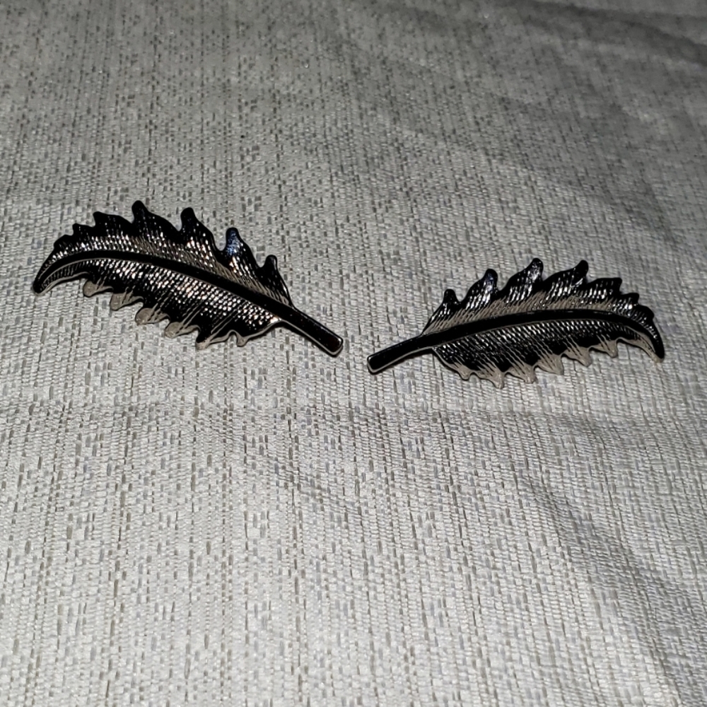 Sterling silver leaf earrings